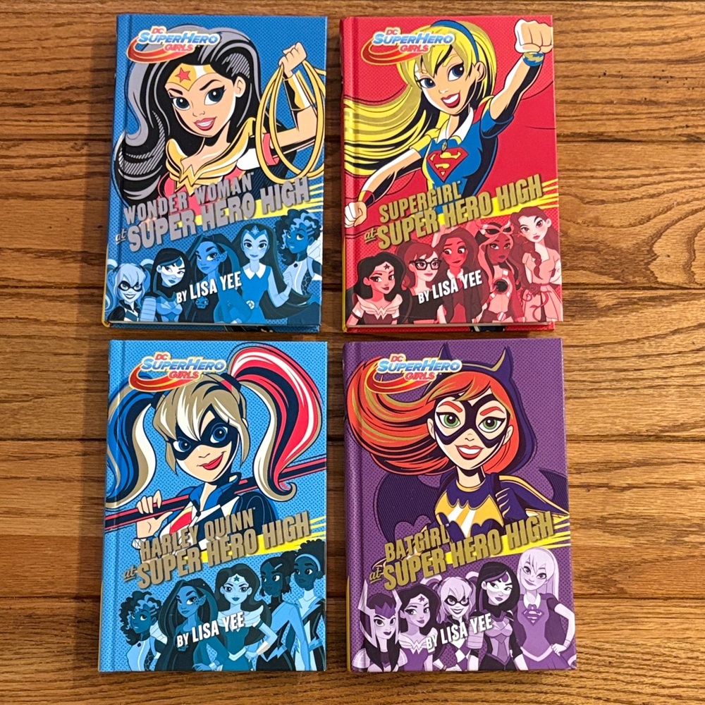 DC Superhero Girls Super Hero High 4 Book Bundle